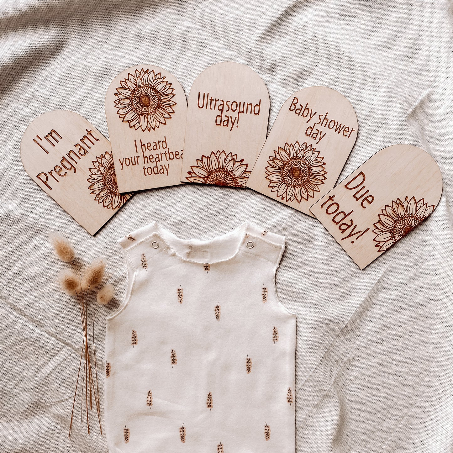 Sunflower Arch Pregnancy Milestone Set